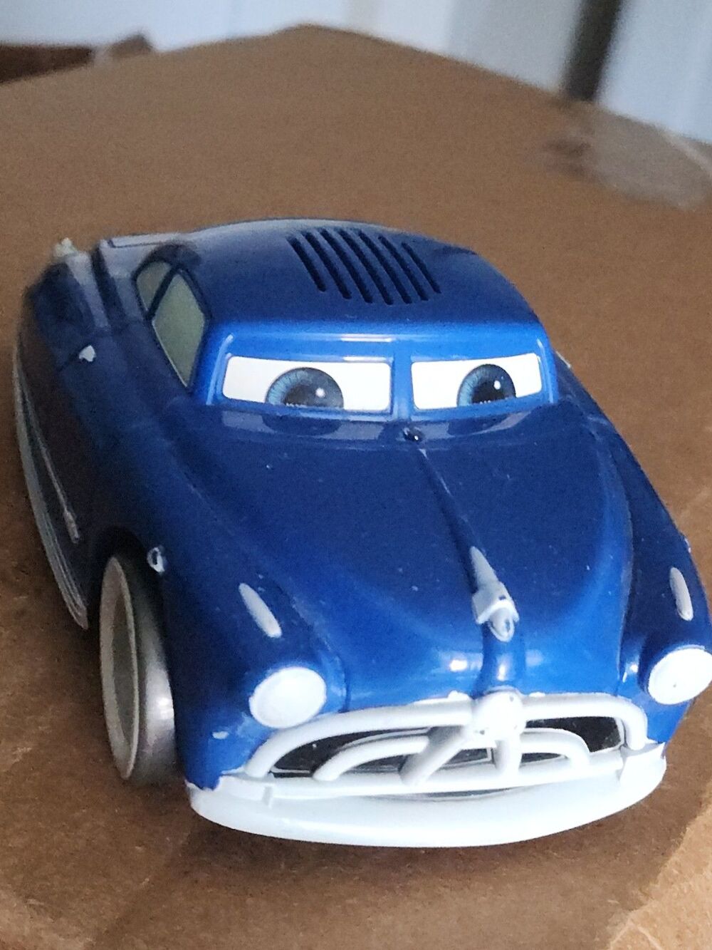 DISNEY PIXAR CARS DOC HUDSON HORNET SHAKE ‘N GO! FISHER-PRICE MATTEL 2005 WORKS